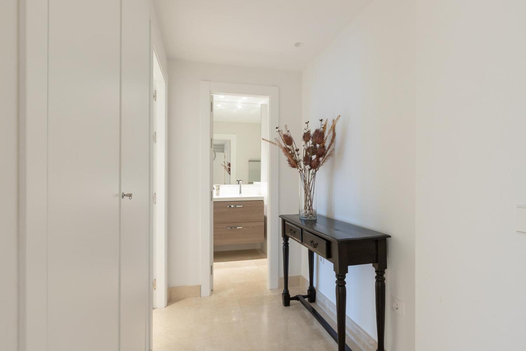 Lujoso Apartamento Con Piscina En Paseo Maritimo Marbella Eksteriør bilde