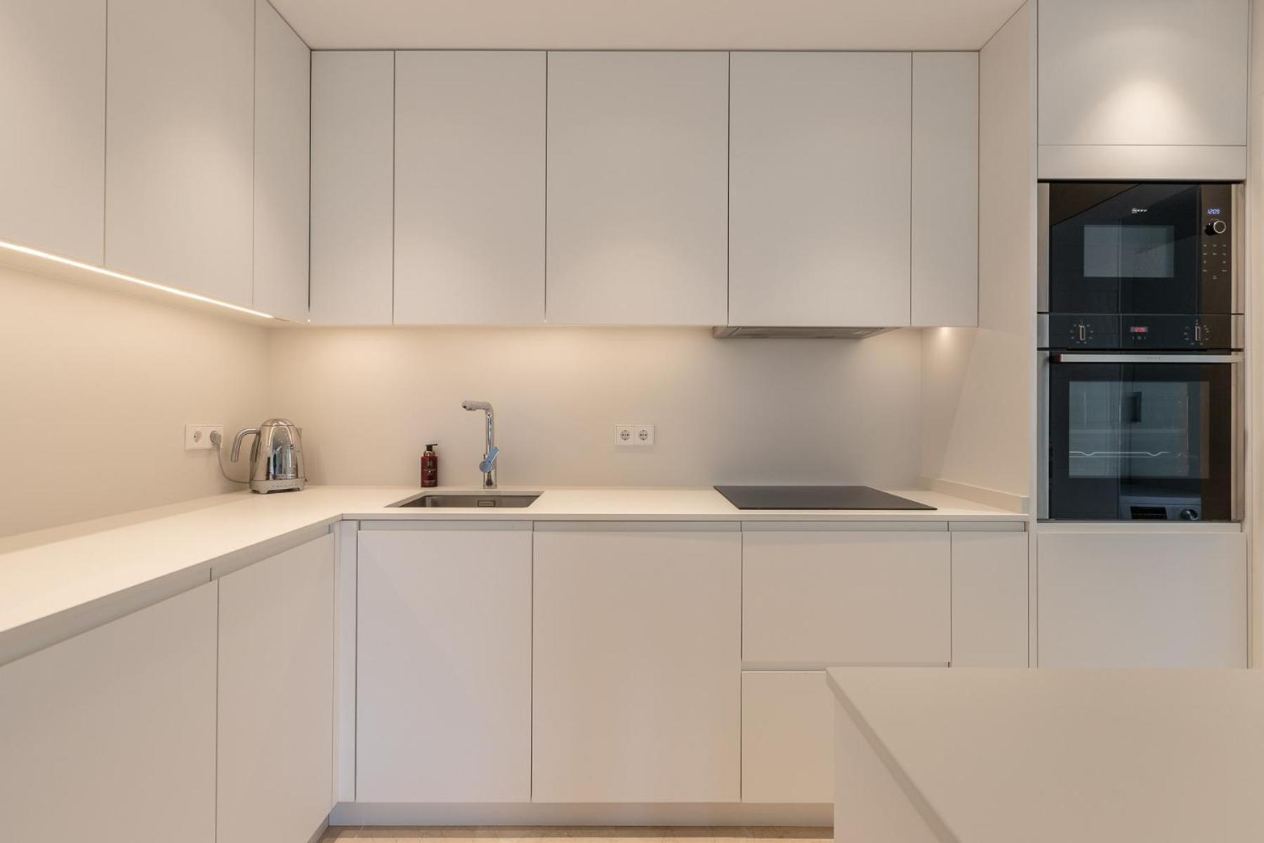 Lujoso Apartamento Con Piscina En Paseo Maritimo Marbella Eksteriør bilde